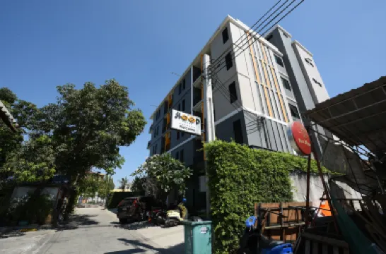 スリープ ホテル バンコク Kesinee Housing周辺のホテル