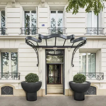 Best Western Plus la Demeure Отели рядом с достопримечательностью «5-й округ: Латинский квартал»