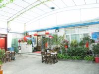 乌兰一家小居家庭宾馆 - 公共区域