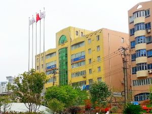 7 Days Inn (Shanghai Changshou Road)