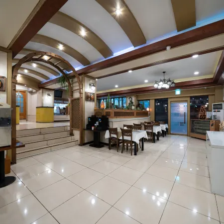 Symphony Hotel