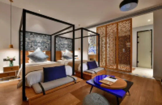 Blossom Hill Hotels & Resorts · Qiushuli