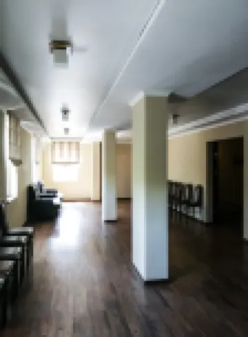 Salut Hotel