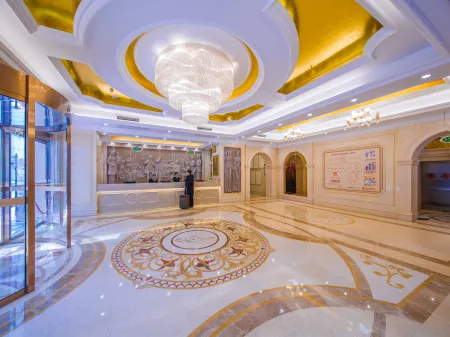 Vienna Hotel Xianning hot spring center flower bed shop Отели рядом с достопримечательностью «Taiyi Statue of God»