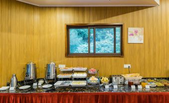 Suitetrails - QIANDAOHU LUOMAN HOLIDAY HOTEL