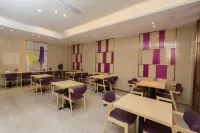 Lavande Hotel (Ningbo South Railway Station North Square)