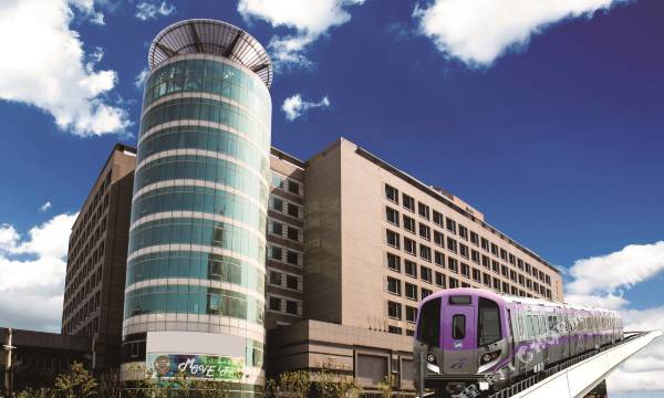 Fullon Hotel Taoyuan Airport Access MRT A8