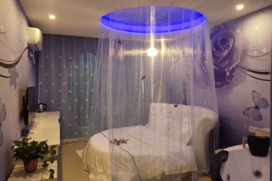 长丰漫时光主题宾馆预订价格,联系电话位置地址【携程酒店】