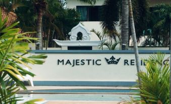Majestic Residence Pool Villa