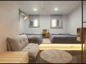 24Guesthouse Sinchon Seoul