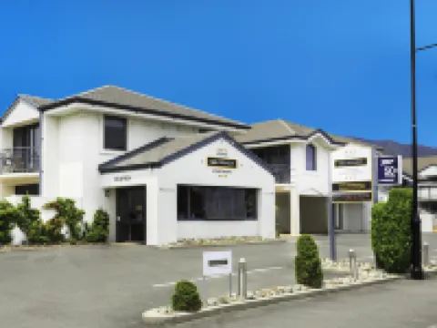 Delorenzo Studio Apartments Hotels in Nelson