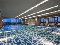 广州融创堇山酒店 - 室内游泳池