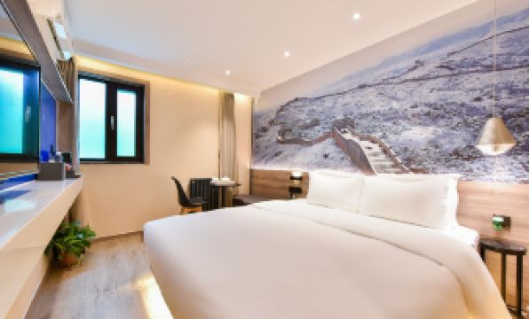 XiFeng Premium Hotel (Beijing Sanyuanqiao Yansha Embassy)