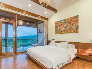 Lanyue Li·Linggan Senyang Natural Ore Hot Spring Resort 360° View Beautiful Stay (Heshun Branch)