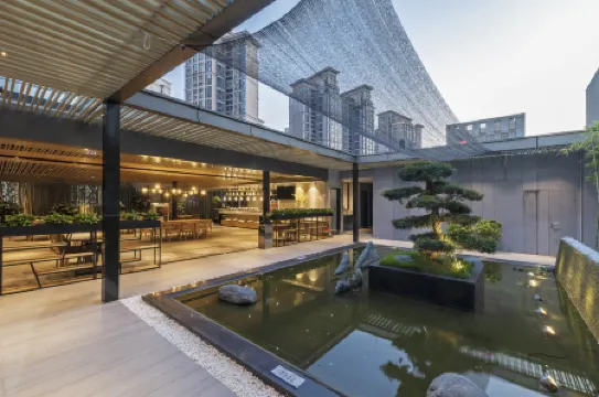 Oriental Velky Hotel (Chongqing Xinpaifang Branch)