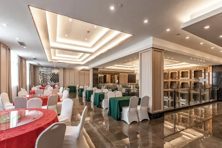 Jingkainan International Apartment Отели рядом с достопримечательностью «Hubei Land Resources Vocational College»