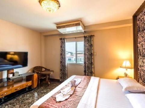 เกตน์สิรีเฮาส์