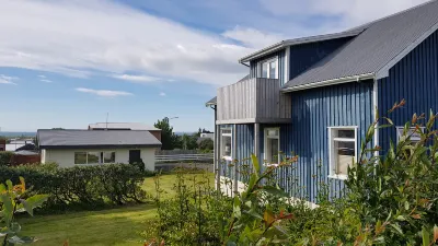 Blue House B&B فنادق في Seltjarnarnes