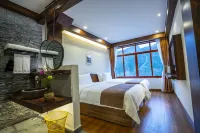 Daocheng Yading Sangjie Linka Luxury Homestay - شرفة