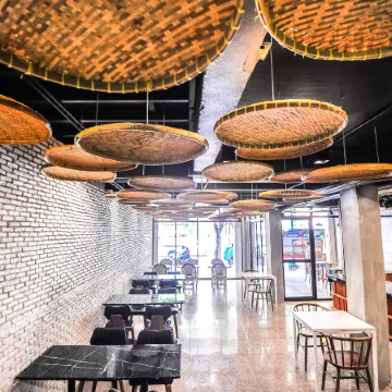 7 Days Premium Hotel at Icon Siam Отели рядом с достопримечательностью «Станция метро BTS-Bang Wa»