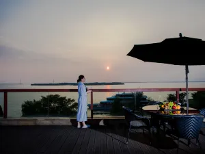 East Tai Lake Grand Hotel