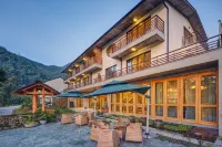 Anji Qijianfang · Shanchuan Xiangju (Xianlongxia Drifting) Hotels in Anji