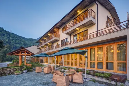 Anji Qijianfang · Shanchuan Xiangju (Xianlongxia Drifting)