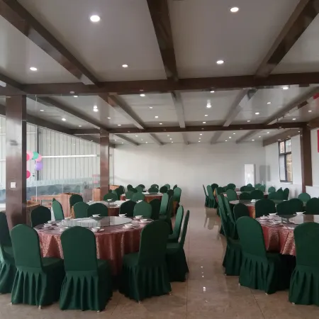Zhiqing Hostel