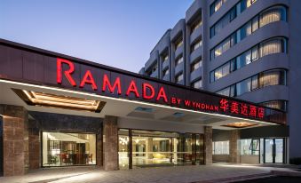 Ramada By Wyndham Yangzhou Slender West Lake