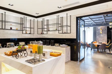 Atour Hotel (Hohhot International Convention and Exhibition Center)