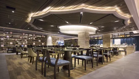 Sunshine Bali Spa Hotel Отели рядом с достопримечательностью «Xiaolangang International Huogui Shipside»