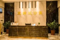 Puning Lanxuan Apartment (Puning Wantaihui Branch)