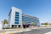 بريمير إن مطار أبو ظبي الدولي Hotels near ياس ووتر وورلد أبوظبي