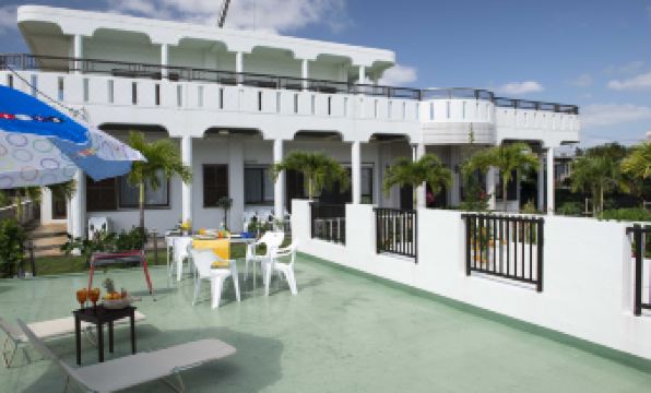 Miyakojima White House