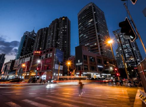 Yitel Collection (Shanghai train station)