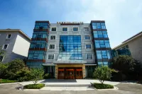 Courtyard by Marriott Wuxi Lihu Lake Hotels in Wuxi
