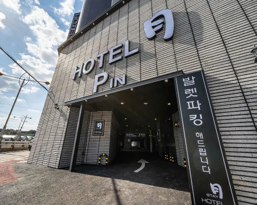 Stay Month Hotel Hotel dekat Pom Bensin Munbong
