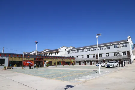 Ganquan Jingsheng Hotel Отели рядом с достопримечательностью «Народное правительство Ганкуй»