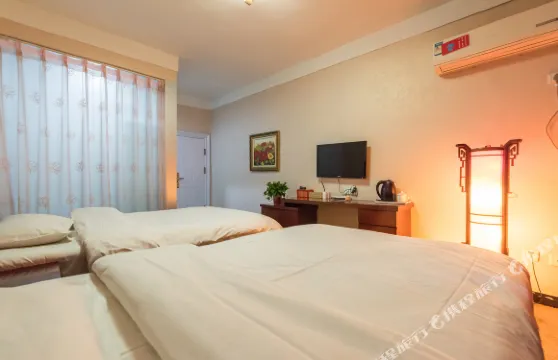 新鄭龍港假日酒店