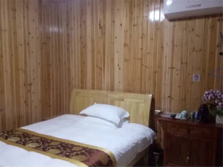 Ruoliao Flowers Bloom for Homestay Отели рядом с достопримечательностью «Ruoliao Yuanshilin»