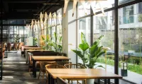 Guanghan Shuilinglong Lakeside Resort Hotel (Yijiaheba Scenic Area)