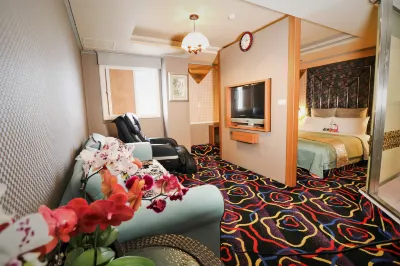 Best Hotel Hotels in Raohe Street Night Market