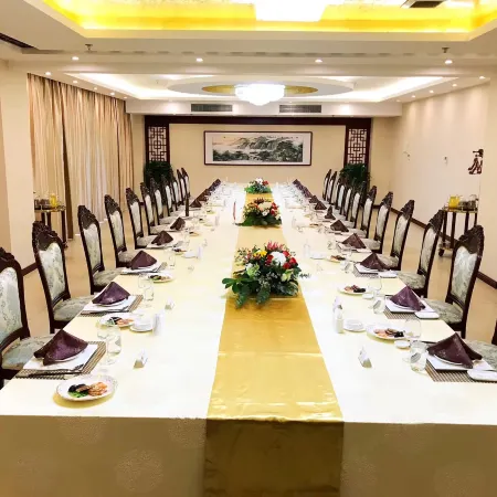 Oriental Garden Hotel