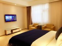 东莞百纳公寓国际酒店 - 花园式大床房
