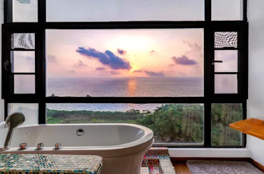 Nahai Seaview Inn