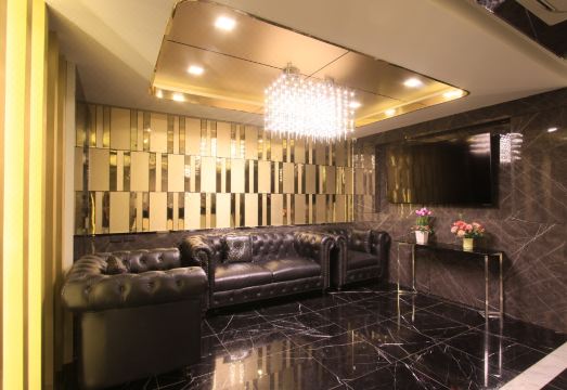 프라투남 아트리움 호텔 외관 또는 로비