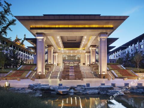 Seven-cultivation Hotel