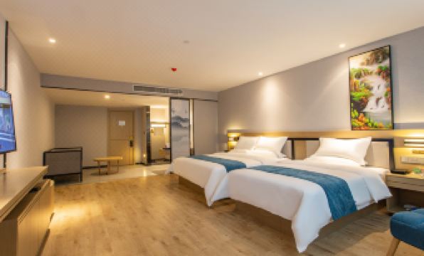 Unitour Hotel (Chaoyang Square Nanning Railway Station)