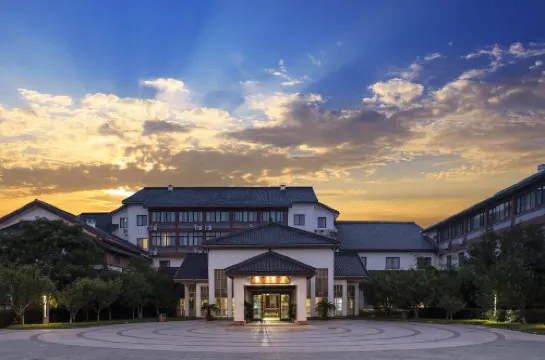 Longpan lsland resort hotel