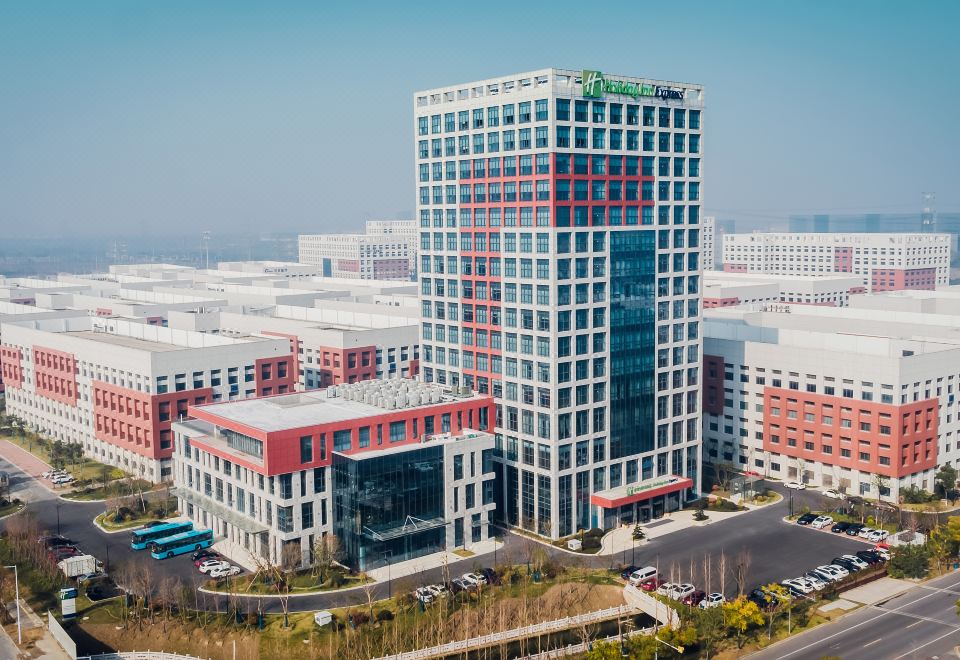 Holiday Inn Express TAIZHOU CMC by IHGHotel Overview